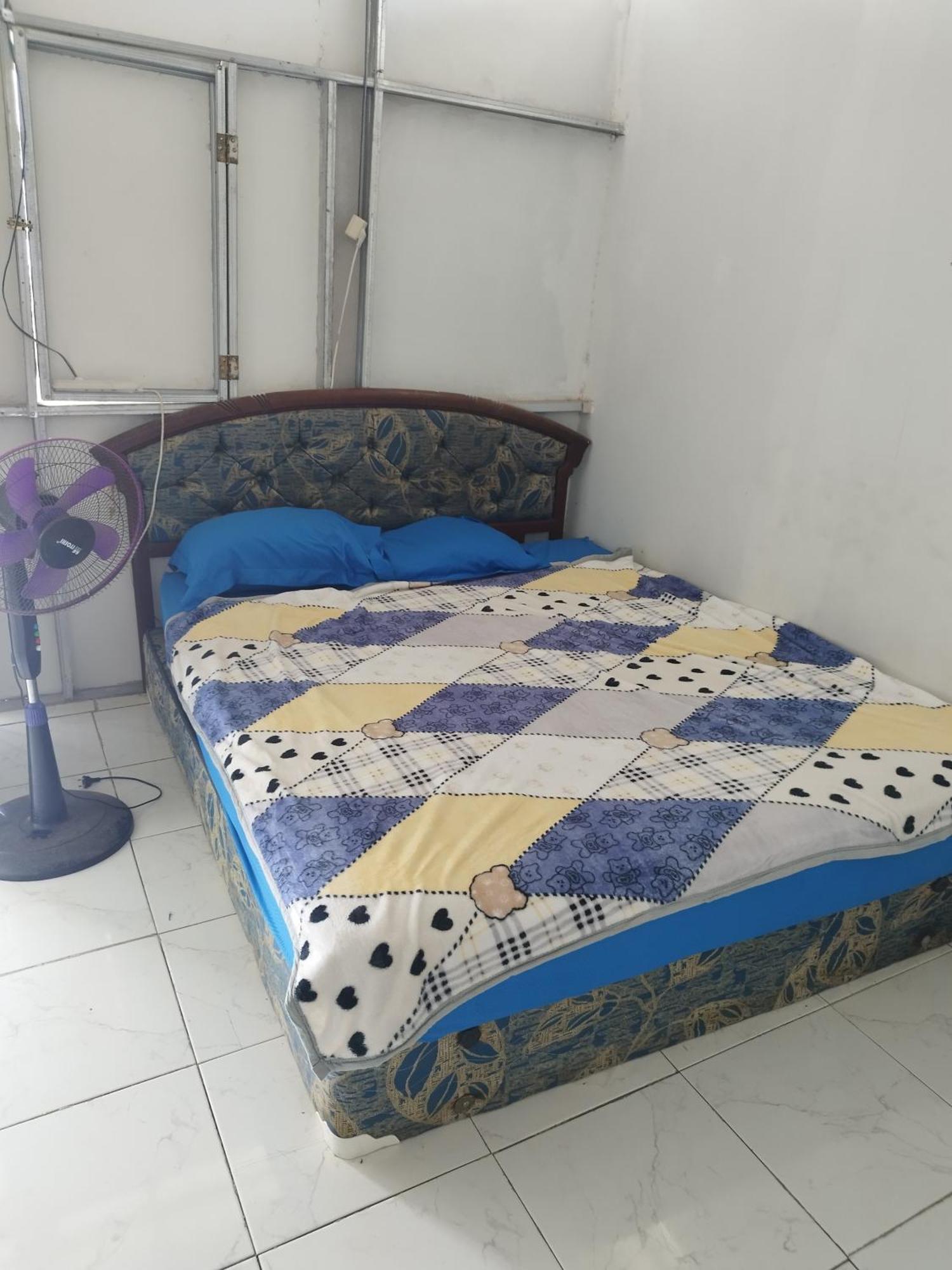 Agus Family Homestay Labuan Bajo Exterior photo